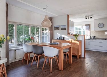 Comfortable holiday home with large garden - 11