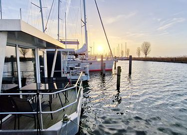 Houseboat (max 4 pers) in harbor Lelystad - 25