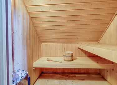 Vakantiehuis met grote tuin en sauna - 3