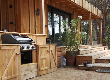 Natuurcabin aan kust Barcelona met zeezicht - 5
