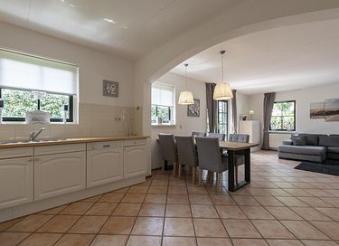 Hondvriendelijk huis met omheinde tuin - 10