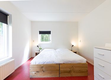 Spacious group accommodation with hot tub - 6