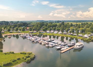 Luxuriöses Ferienhaus direkt am Wasser - 24