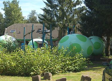 Special overnight stay in a dragon's egg - 3