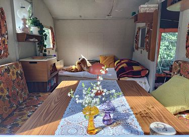 Spend the night in a vintage folding caravan - 5