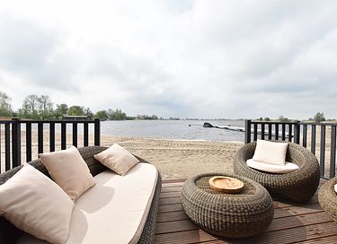 4-person beach house on a Frisian lake - 5