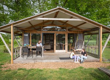 Luxe familielodge met hottub in Twente - 3