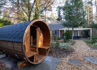 Lodge with private wellness under the trees - 6