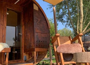 Uniek tiny house met hottub aan het water - 10