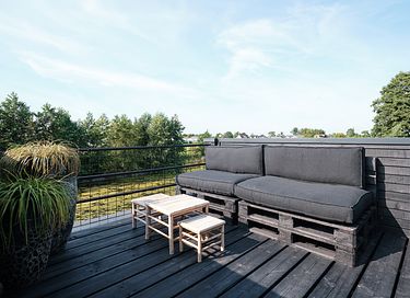 Enjoy an overnight stay on the water - 8