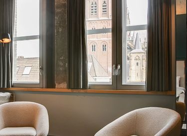 Luxe suite (45m2) in boutique hotel met bad - 8