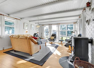 Vakantiehuis in de natuur met overdekt terras - 6