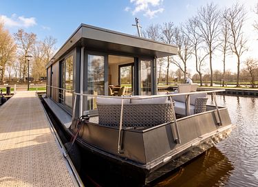 Bateau sur le lac Sneekermeer