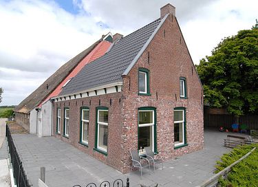 Familiehuis met whirlpool en speelvoorziening - 3