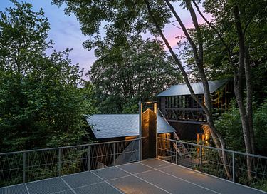Schlafen unter den Bäumen mit Sauna - Ardennen