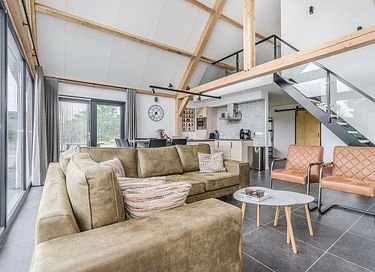 Ferme de luxe au toit de chaume à la campagne - 5
