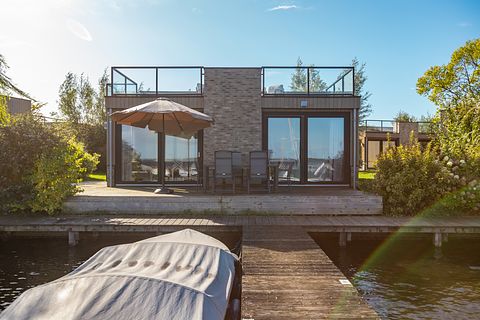 Ruime vakantiewoning vlakbij het water - 2