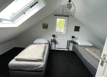 Gîte spacieux au bord d'un lac de loisirs - 13