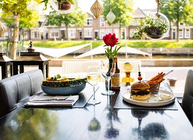 Hotel aan de gracht in historisch Dokkum - 22