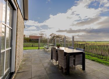 Cozy cottage with panoramic view on Ameland - 4