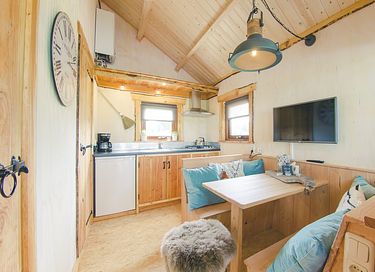 Maison familiale en bois avec jacuzzi - 10