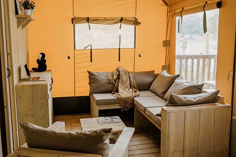 Grote safaritent (8p) met keuken en sanitair - 4