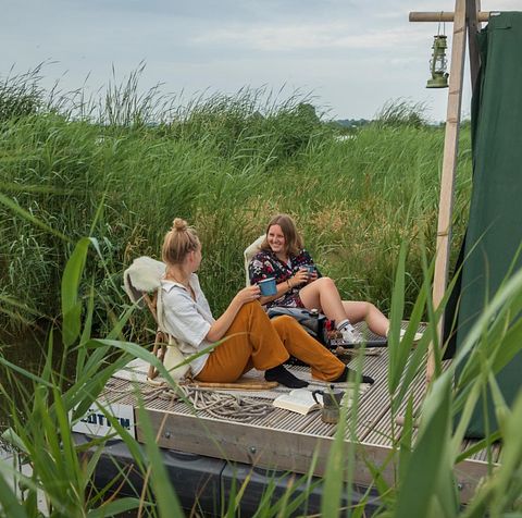 Unique stay on a motorized raft - 5