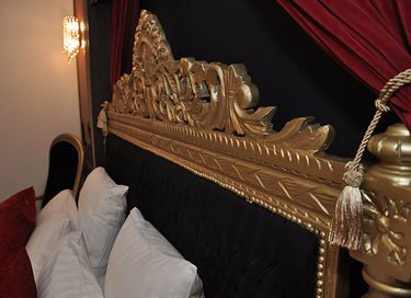 Overnacht in een andere wereld in dit hotel - 27