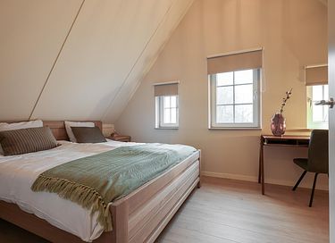 Rural waterfront holiday home - 17