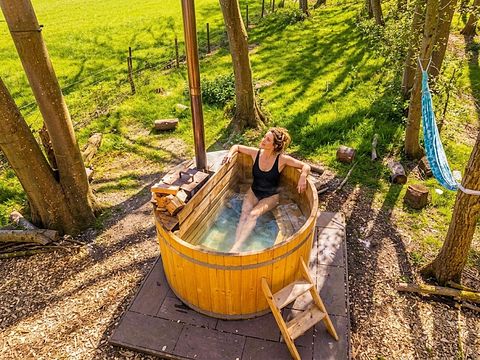 Bubbletelt med privat hottub nær Amsterdam - 3