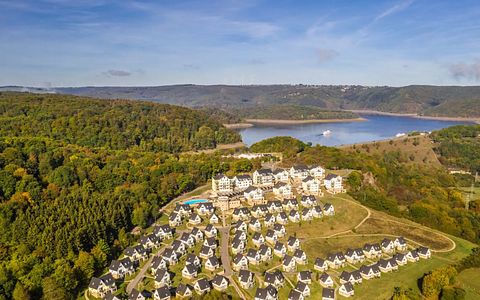 Ontspan in luxe met uitzicht in de Eifel - 3