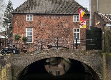 Hôtel historique dans le centre de Den Bosch