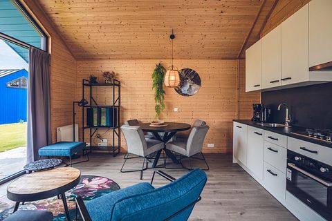 Colorful Tiny House near the Veluwe Mountains - 4