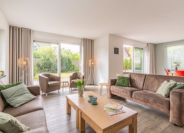 Spacious 10-person vacation villa on Texel - 6