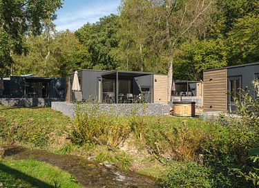 Lodge spacieux avec bain à remous dans un cadre magnifique - 18