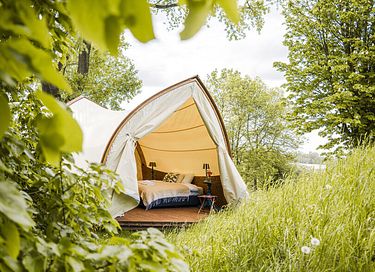 Luxury tent for 2 people in a unique location - 4