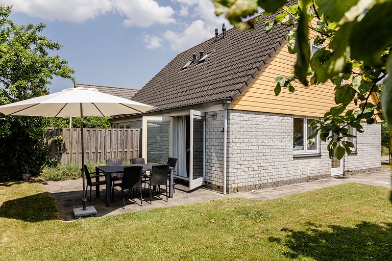 Holiday home near the Oosterschelde estuary - 1