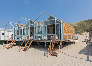 Uniek strandhuisje aan de Zeeuwse kust - 1