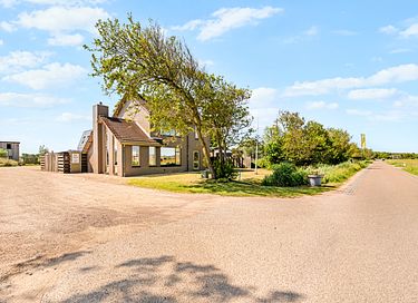 Hübsches Familienhaus mit Alkovenbett und Bällebad - 58
