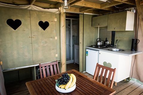 Tente Glamping avec plancher pour 4 personnes - 3