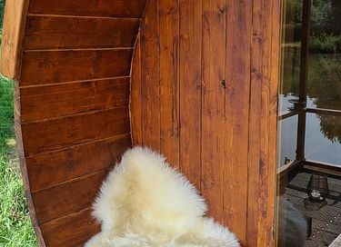 Uniek tiny house met hottub aan het water - 3
