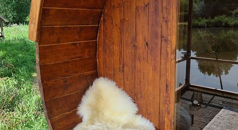 Uniek tiny house met hottub aan het water - 3
