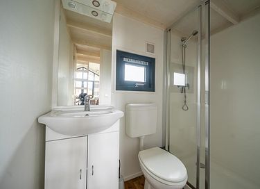 tiny house au bord d'un lac en Gueldre - 14