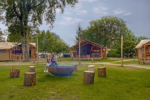 Luxury safari tent in versatile vacation park - 3