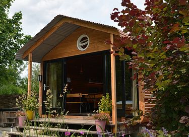 Maison enveloppante de bien-être avec sauna et bain à remous - 4