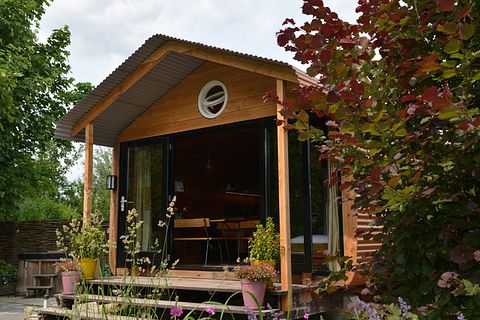 Maison enveloppante de bien-être avec sauna et bain à remous - 4