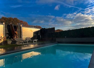 Luxury private wellness suite with pool - 12