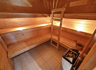 Chalet in het bos met sauna - 3