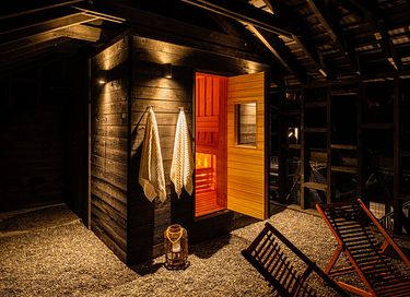 Baumhaus mit Sauna inmitten der Natur - 16