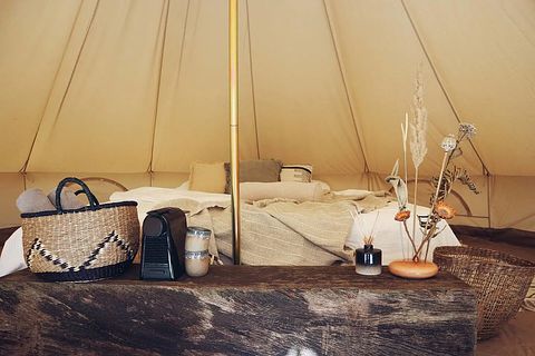 Sfeervol ingerichte Bell Tent in Friesland - 5